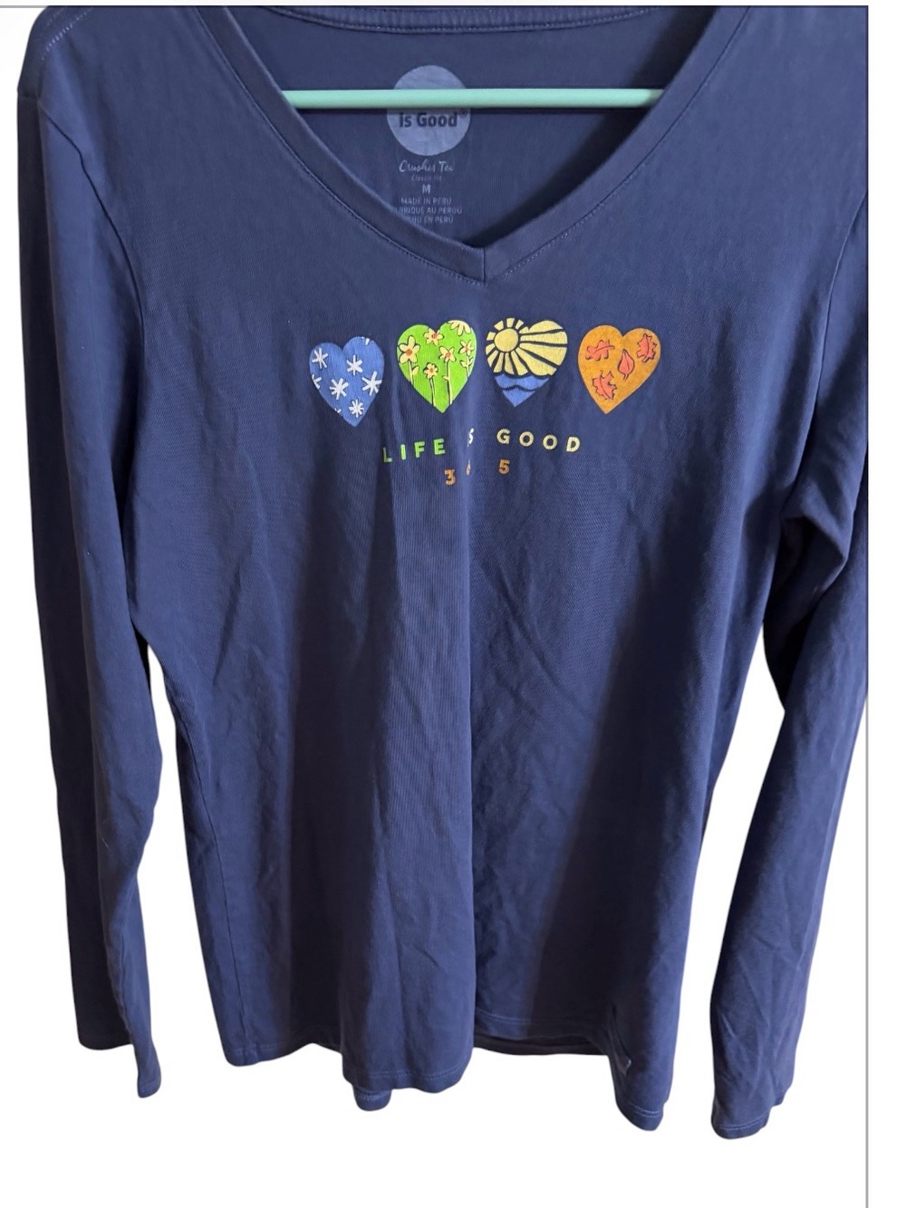 Life is Good crusher Long-Sleeve V-Neck Tee - 4 season Hearts Graphic 365 medium